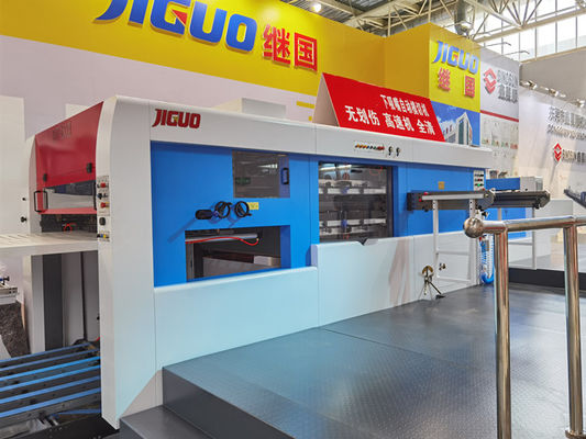 खरीदें 900t प्रेशर डाई कटिंग स्ट्रिपिंग मशीन कार्डबोर्ड पेपर हीटिंग एम्बॉसिंग online manufacture